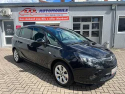 Schwarz Gebraucht 2014 Opel Zafira Tourer Innovation Van / Kleinbus | 10.990 € (Fairer Preis)