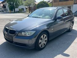 Grau Gebraucht 2008 BMW 318 Comfort Edition Kombi | 2.300 € (Fairer Preis)