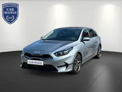 Silber (lunarsilber metallic (silber)) Neu 2025 Kia Ceed Limousine | 28.990 € (Etwas zu teuer)