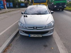 Grau Gebraucht 2005 Peugeot 206 CC Quiksilver Cabrio | 4.100 € (Teuer)