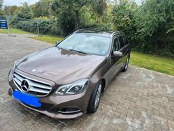 Braun Gebraucht 2013 Mercedes E220 Kombi | 12.200 € (Teuer)