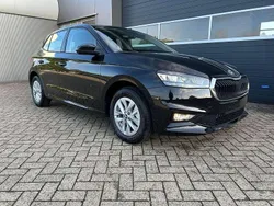 Blackmagic perleffekt Neu 2025 Skoda Fabia Selection Limousine | 22.090 € (Guter Preis)