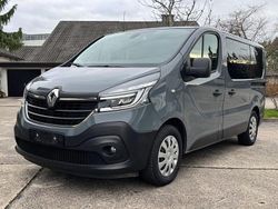 Grau Gebraucht 2020 Renault Trafic Life Van | 21.900 € (Teuer)