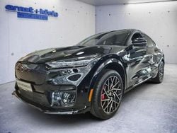 Absolute black Gebraucht 2024 Ford Mustang Mach-E GT SUV | 51.990 € (Superpreis)