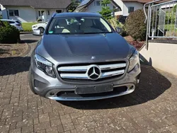 Silber Gebraucht 2015 Mercedes GLA180 SUV | 15.200 € (Fairer Preis)