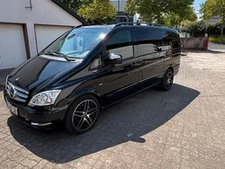 Schwarz Gebraucht 2013 Mercedes Viano Van / Kleinbus | 23.000 € (Etwas zu teuer)