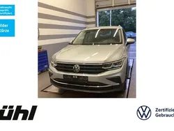 Reflexsilber metallic Gebraucht 2022 VW Tiguan Active SUV | 29.990 € (Fairer Preis)
