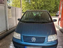 Blau Gebraucht 2003 VW Sharan Van / Kleinbus | 1.750 € (Teuer)