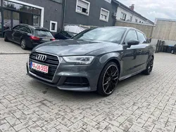 Grau Gebraucht 2019 Audi A3 Sportback S-Line Limousine | 15.950 € (Superpreis)