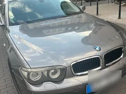 Grau Gebraucht 2004 BMW 735 Limousine | 3.800 €
