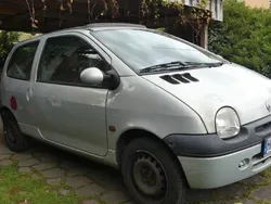 Grau Gebraucht 2001 Renault Twingo Liberty Kleinwagen | 400 €
