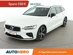 Weiß Gebraucht 2019 Volvo V60 R-Design Kombi | 29.620 € (Fairer Preis)