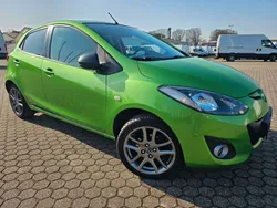 Grün Gebraucht 2013 Mazda 2 Edition Limousine | 4.800 € (Fairer Preis)