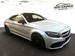 Perlmuttweiß Gebraucht 2016 Mercedes C63 AMG AMG Coupé | 31.990 € (Superpreis)