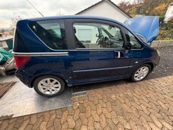 Blau Gebraucht 2008 Peugeot 1007 Kleinwagen | 1.890 €
