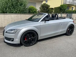 Silber Gebraucht 2007 Audi TT Roadster Sport Cabrio | 11.900 €