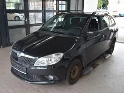 Schwarz Gebraucht 2014 Skoda Fabia Ambition Kombi | 5.750 € (Guter Preis)