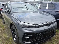 Grau Neu 2025 VW Tiguan R-line SUV | 61.000 € (Teuer)
