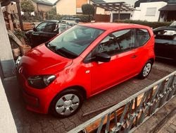 Rot Gebraucht 2011 VW up! Kleinwagen | 3.999 € (Guter Preis)