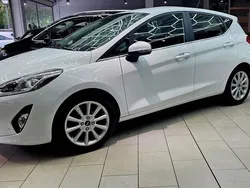 Weiß Gebraucht 2018 Ford Fiesta Titanium Kleinwagen | 12.900 € (Fairer Preis)