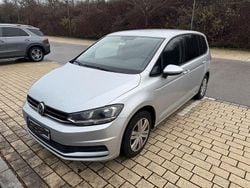 Silber Gebraucht 2016 VW Touran Comfortline Van / Kleinbus | 12.900 € (Guter Preis)