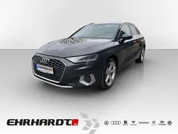 Manhattangrau metallic Gebraucht 2023 Audi A3 Sportback Advanced Limousine | 30.950 €