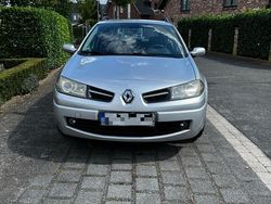 Silber Gebraucht 2009 Renault Mégane GrandTour Kombi | 3.000 € (Fairer Preis)