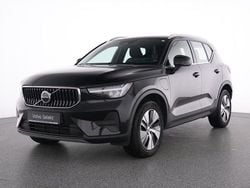 Grau Gebraucht 2022 Volvo XC40 Core SUV | 29.450 € (Guter Preis)