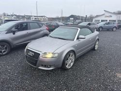 Grau Gebraucht 2004 Audi A4 Cabriolet Cabrio | 2.500 € (Superpreis)
