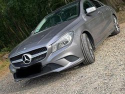 Grau Gebraucht 2015 Mercedes CLA200 Urban Coupé | 12.700 € (Superpreis)