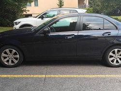 Blau Gebraucht 2007 Mercedes 200 Limousine | 7.500 €