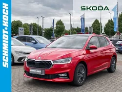 Rot Gebraucht 2024 Skoda Fabia Drive Limousine | 23.750 € (Fairer Preis)