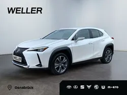 Weiss Gebraucht 2021 Lexus UX 300e Executive Line SUV | 29.490 € (Etwas zu teuer)