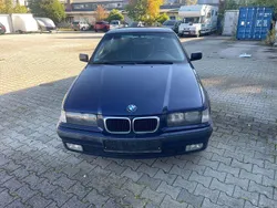 Blau Gebraucht 1998 BMW 316 Compact Comfort Edition Kleinwagen | 1.000 € (Fairer Preis)