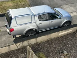 Silber Gebraucht 2015 Mitsubishi L200 Diamant Edition Abholung | 14.999 € (Fairer Preis)