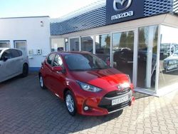 Formal red Gebraucht 2023 Mazda 2 Limousine | 22.990 € (Teuer)