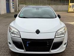 Weiß Gebraucht 2010 Renault Mégane Coupé Night&Day Coupé | 5.700 €