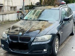 Schwarz Gebraucht 2009 BMW 320 Kombi | 4.300 € (Fairer Preis)