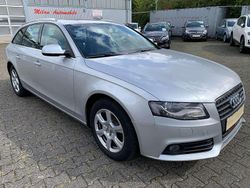 Silber Gebraucht 2011 Audi A4 Attraction Kombi | 8.450 € (Fairer Preis)