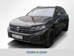 Tamarindenbraun metallic Gebraucht 2025 VW Touareg R-line SUV | 89.440 €