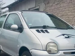 Silber Gebraucht 2003 Renault Twingo Kleinwagen | 1.500 €
