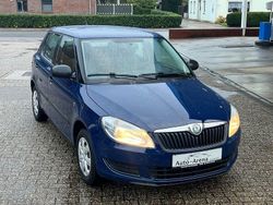 Blau Gebraucht 2011 Skoda Fabia Special Limousine | 2.899 € (Fairer Preis)