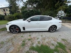 Weiß Gebraucht 2020 Kia Stinger Kleinwagen | 32.000 € (Fairer Preis)