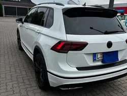 Weiß Gebraucht 2019 VW Tiguan R-line SUV | 28.500 € (Etwas zu teuer)