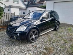 Schwarz Gebraucht 2006 Mercedes ML350 SUV | 8.570 € (Fairer Preis)