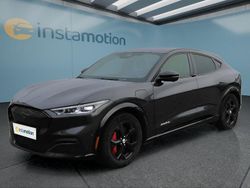 Grau Gebraucht 2022 Ford Mustang Mach-E SUV | 32.299 € (Superpreis)