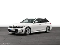 Mineralweiß metallic Gebraucht 2024 BMW 330 Comfort Edition Kombi | 51.244 €
