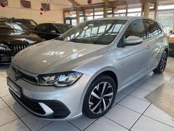 Silber Gebraucht 2024 VW Polo Move Limousine | 17.800 € (Guter Preis)