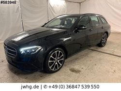 Schwarz Gebraucht 2022 Mercedes E220 Avantgarde Limousine | 32.750 € (Superpreis)