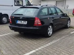 Schwarz Gebraucht 2005 Mercedes C200 Classic Kombi | 2.000 € (Fairer Preis)